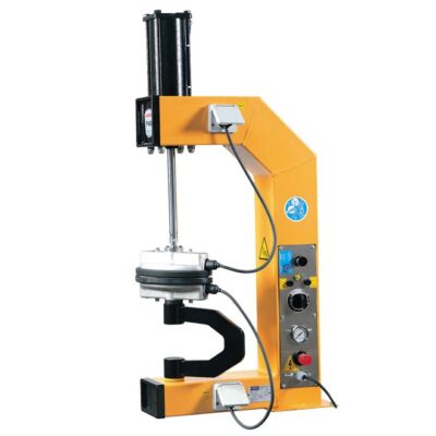 Máquina vulcanizadora neumática con dos platos de calentamiento para reparación rápida de neumáticos y cámaras.
